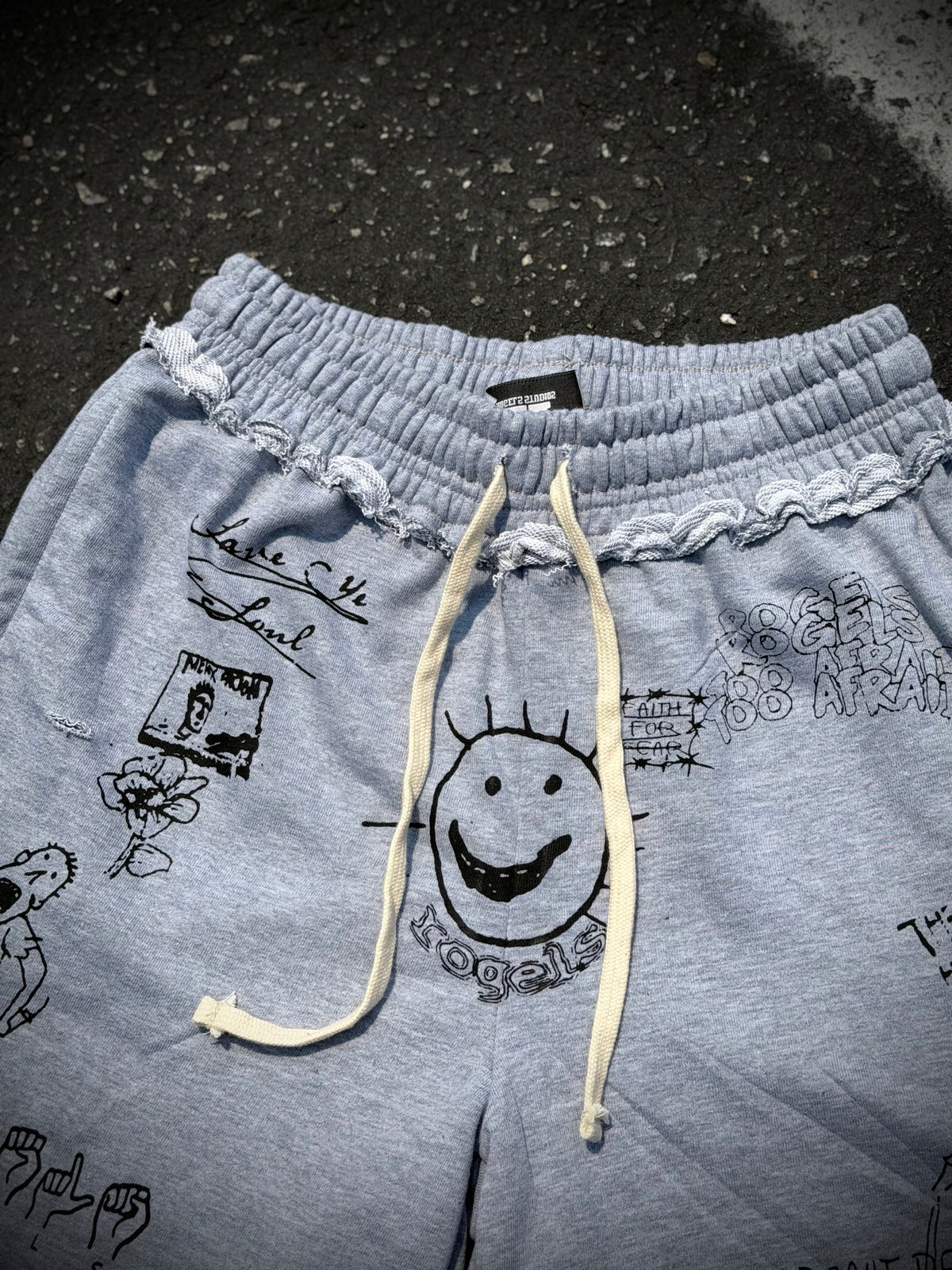 Scribble shorts